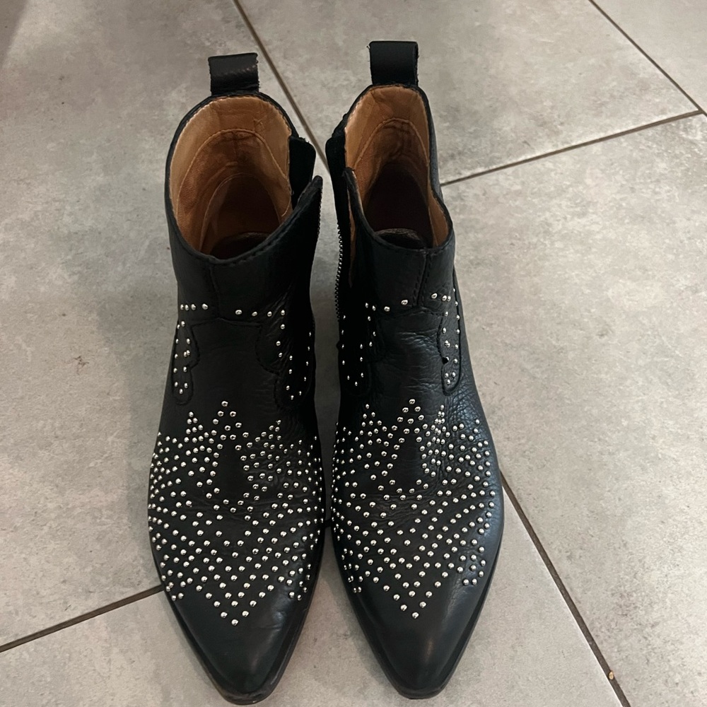 Dolce Vita studded booties